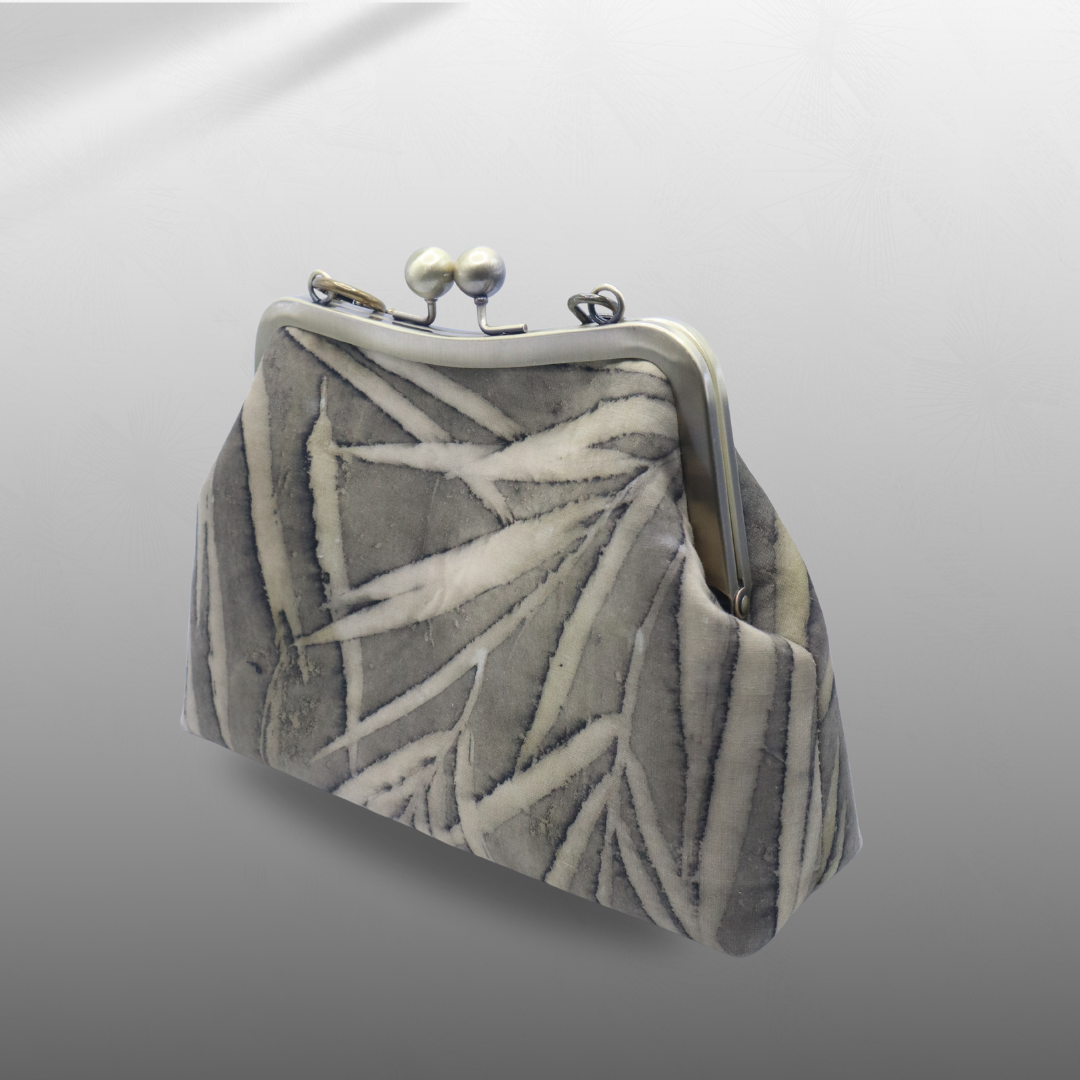 Eco print Kisslock Frame Bag - Image 2